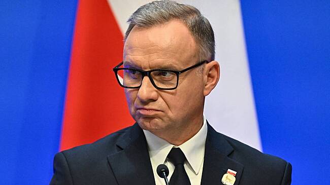 Министр устроит шоу: как политики используют соцсети в своих интересах