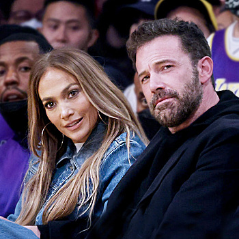 Дженнифер Лопес и Бен Аффлек попали в объектив «камеры для поцелуев» на баскетбольном матче