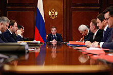 Дмитрий Медведев попросил "ВЭБ.РФ" не задерживаться в инвестпроектах