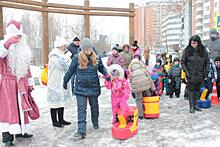 Полицейские переоделись в Деда Мороза