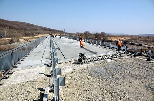 В Приморье выделяют деньги на строительство моста на самой обсуждаемой трассе
