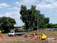 В Курском районе возле кладбища начали строительство детской площадки