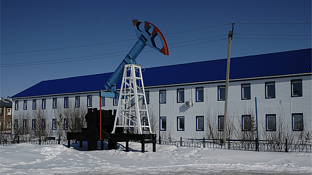 Жителям Муравленко предложили решить судьбу сквера Первопроходцев