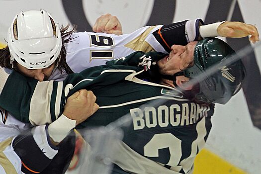 Трагичные истории хоккейных тафгаев, самые известные хоккейные тафгаи — Дерек Бугар, Джон Кордик, Даррен Маккарти