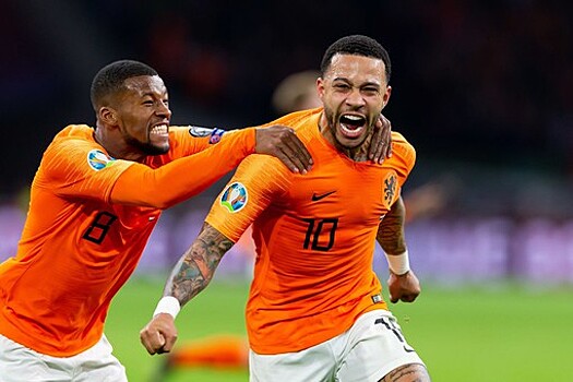 Депай отреагировал на интерес со стороны "Барселоны"