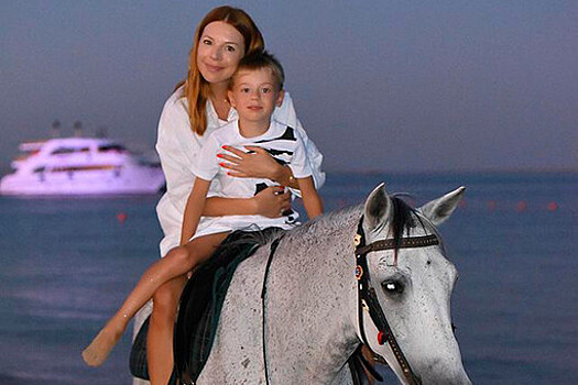 Певица Наталья Подольская заявила, что ее сын постоянно требует внимания