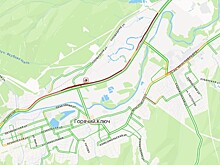 Многокилометровая пробка сковала трассу к Черному морю