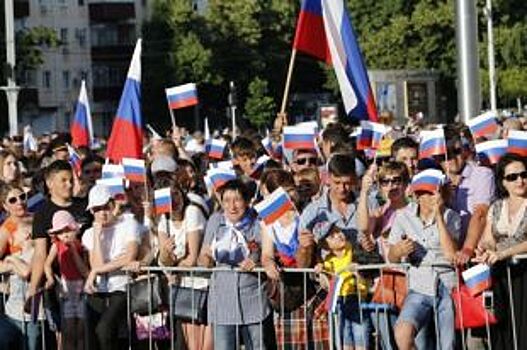 20 тысяч человек приняли участие в торжествах ко Дню России в Краснодаре