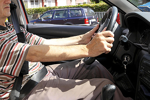 Забывчивость помогла семейной паре избежать наказания за превышение скорости