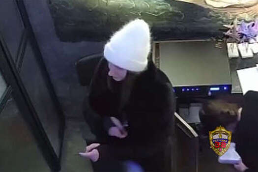 В Москве женщина украла шубу за 270 тысяч рублей и уехала в Тулу