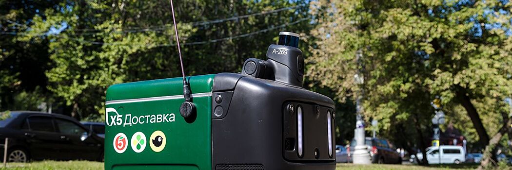 X5 запустила первую партию роботов-погрузчиков на складе «Пятёрочки»