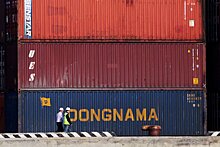 Компания из Китая проведет коммерческие контейнеровозы по Севморпути