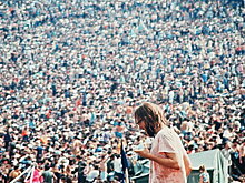 Фильм об истории рок-фестивалей покажет Первый канал