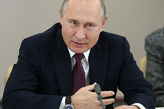 Путин пошутил про мат на совете по культуре