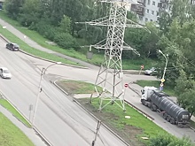 Жители Вторчермета оказались в дорожной ловушке из-за неправильно установленного «кирпича»