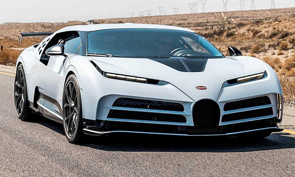 Bugatti Centodieci, 9 млн долларов Спорткар Bugatti Centodieci стоимостью 9 млн долларов выпущен ограниченным тиражом к 110-летию марки Bugatti. Внешний вид автомобиля дизайнеры разработали за полгода, после чего машина была построена вручную на заводе французского бренда в Мольсеме.  Спорткар имеет двигатель объемом 8 литров. Максимальная скорость ограничена 380 км/ч