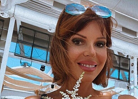 «Заморская или родная?»: Штурм устроила соревнование с Шейк, тоже оголив ягодицы