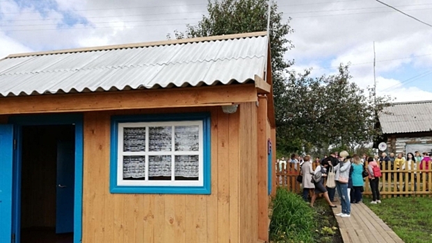 К 83-летию космонавта Германа Титова на Алтае восстановили дом его семьи