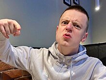Мелстрой будет жить на корабле у ледников? Стример удивил своими планами
