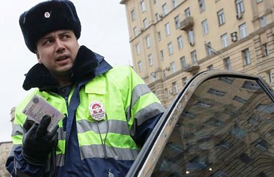 В РФ начинают действовать новые правила дорожного движения
