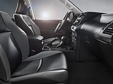 «Черная» спецверсия Toyota Land Cruiser Prado оказалась белой