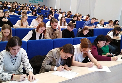 Студенты из Армавира стали победителями всероссийского диктанта по английскому языку