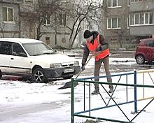 В мэрии Калининграда раскритиковали управляющие компании за уборку снега во дворах