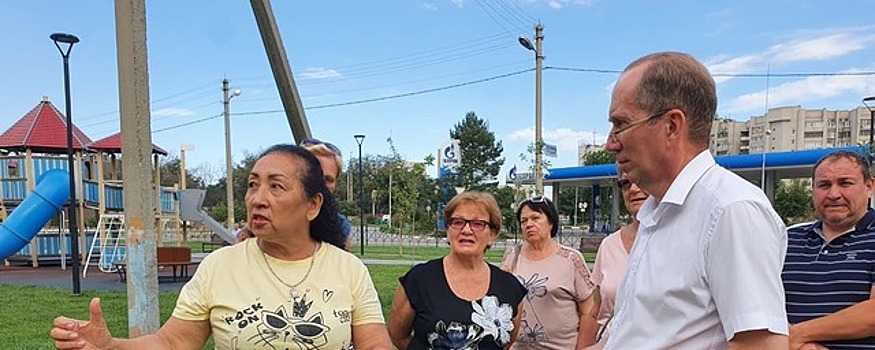 Спикер городской Думы Игорь Седов встретился с представителями управляющих компаний в Астрахани