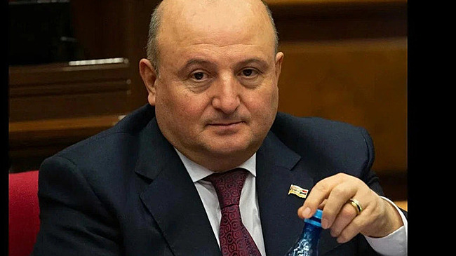 Мэр Гюмри рассказал о «медленном убийстве» политических оппонентов Пашиняна