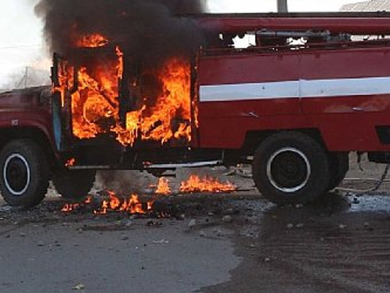 Пожарная машина сгорела в Хабаровском крае во время выезда на пожар -  Рамблер/новости