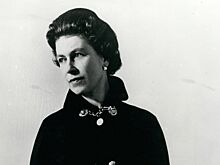 Какое событие в своей жизни королева Елизавета II считала большой ошибкой