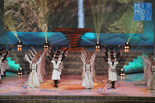 Ансамбль танца «Лезгинка» принял участие в фестивале культуры и спорта народов Кавказа в Грозном