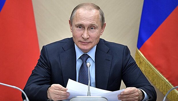 Путин повысил зарплаты