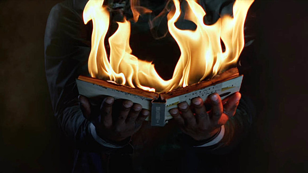 Угасающее пламя: обзор фильма «451 градус по Фаренгейту»