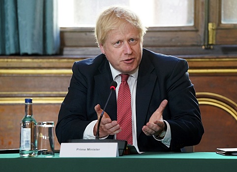 Британский премьер Борис Джонсон анонсировал тестирование на COVID-19 для иностранцев