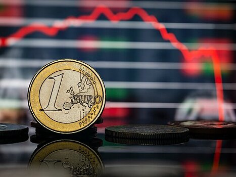 Экономист Беляев: падение мировых фондовых рынков не повлияет на курсы валют