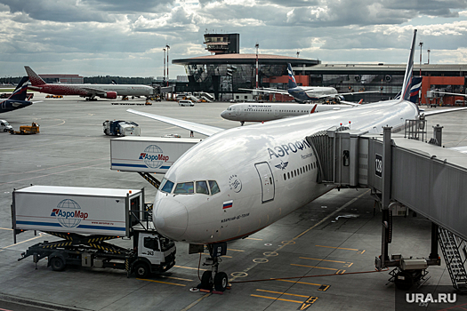 Пассажиры отсудили у Utair компенсацию за задержанный рейс в ЯНАО