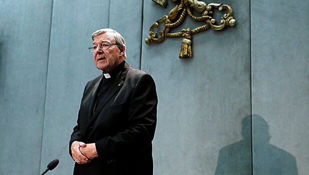 Казначея Ватикана обвинили в сексуальных преступлениях