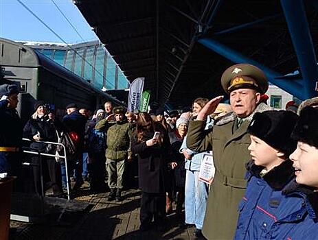 В Самаре 13 тыс. человек встретили тематический поезд "Сила в правде"