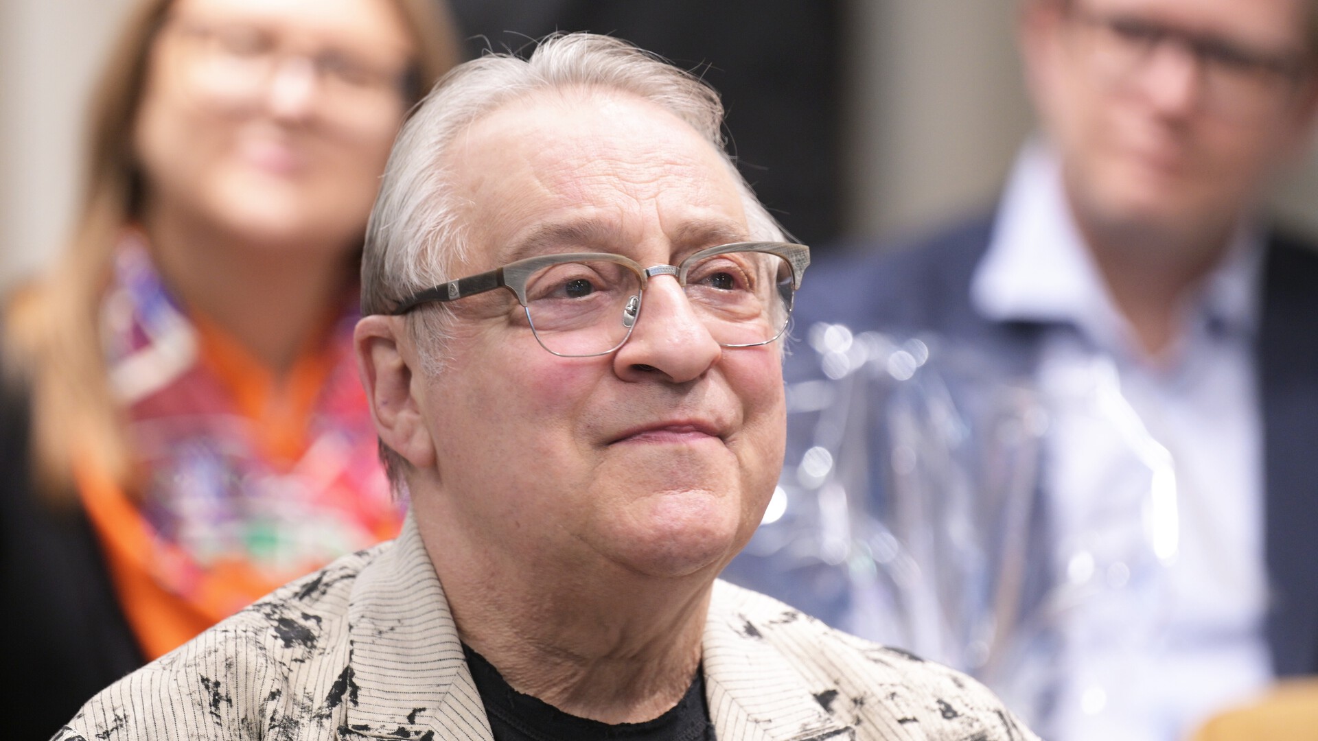 Продажа имущества, израильский паспорт и 80-летие: как живет Хазанов