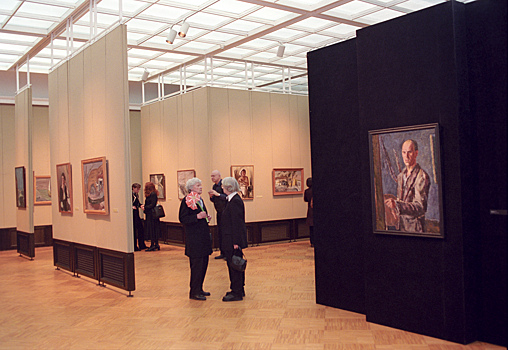Третьяковскую галерею обязали вернуть картины внучке советского художника
