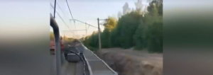 В Санкт-Петербурге транспортные полицейские пресекли действия несовершеннолетнего зацепера