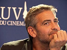 Клуни объявил бойкот отелям Брунея из‐за секса