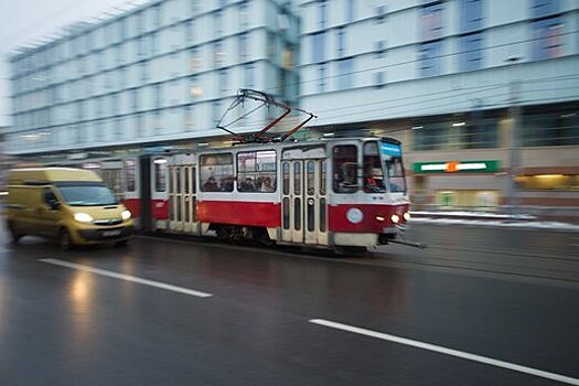 В Калининграде на трамваях установят табло со знаком "Стоп" для предупреждения автомобилистов об остановке
