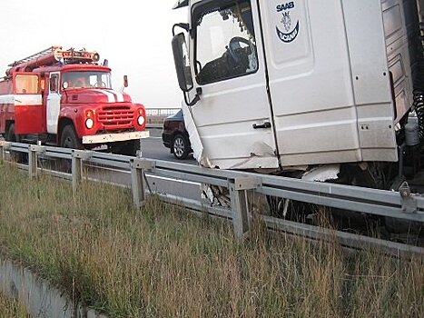 Пешеход погиб под колесами фуры в Кстовском районе