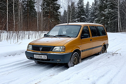 Пьяный швед на угнанной машине пытался прорваться в Россию