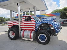 Энтузиаст скрестил шасси тягача с кузовом от пикапа Ford Ranger