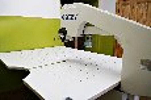 В швейном цехе ЛИУ-1 УФСИН России по Алтайскому краю установили новое оборудование