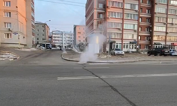 «Последствия могут быть серьёзными»: Олег Имамеев выехал на место, где парит ливнёвка в Благовещенске