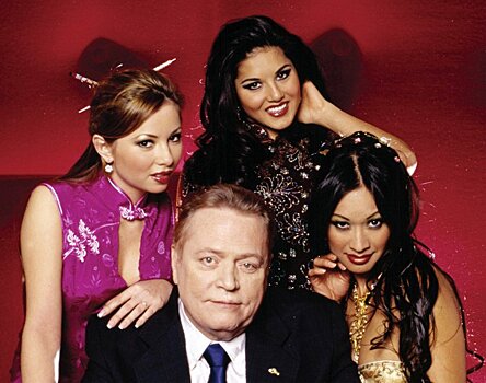 В США за 18 тысяч долларов выставлен на продажу самолет Ларри Флинта